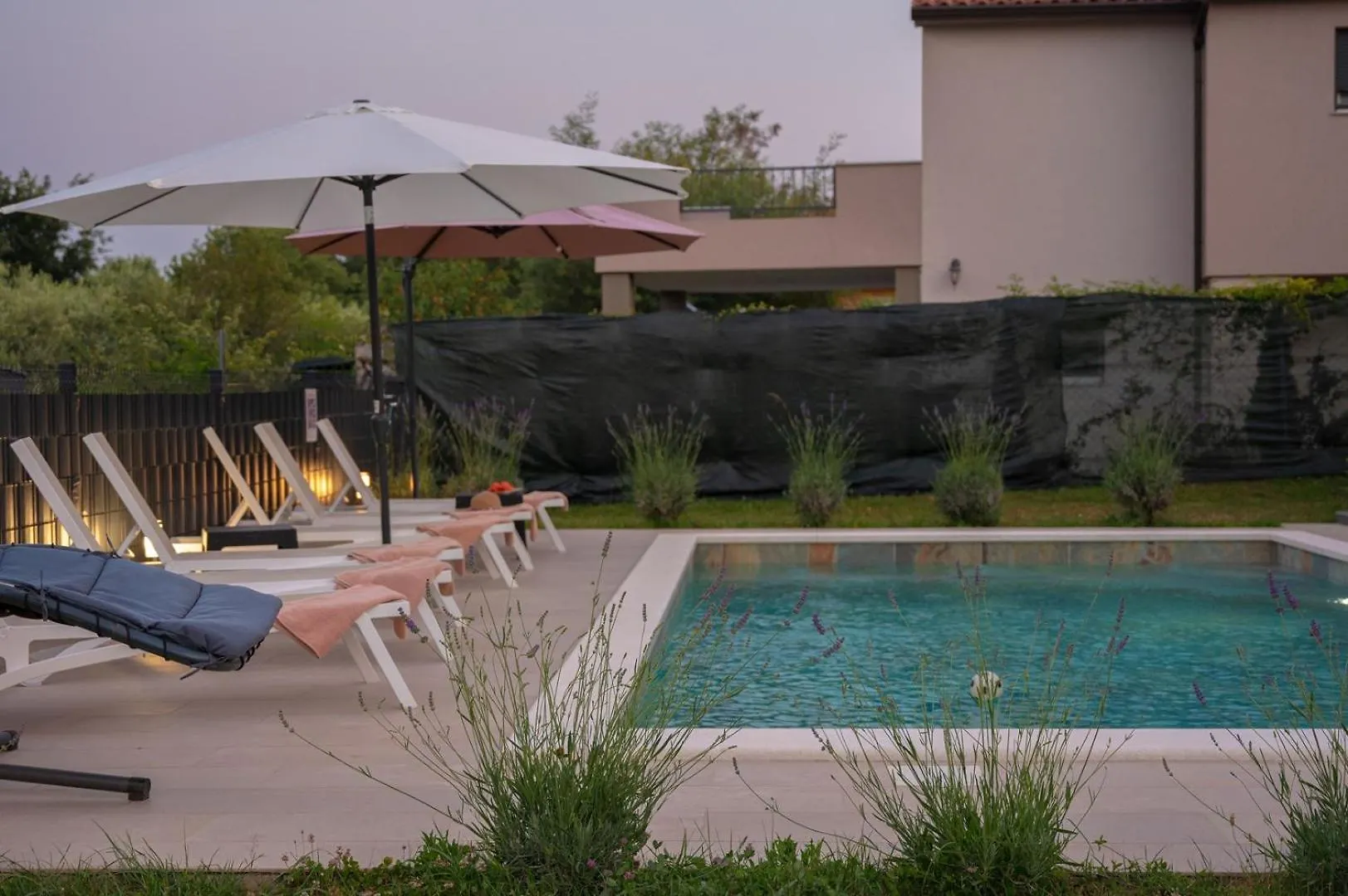 Poolside Holiday House Labin  Dom wakacyjny